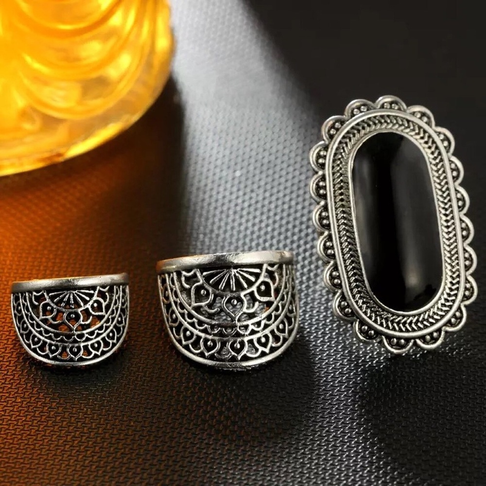 Women Vintage Rhinestone Rings Set - Picture 4 of 4